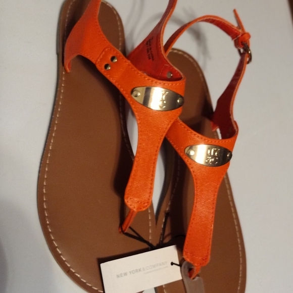 Sandals - Picture 2 of 4